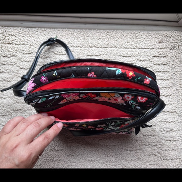 🌺Vera Bradley Crossbody Bag🌺 - Picture 5 of 14